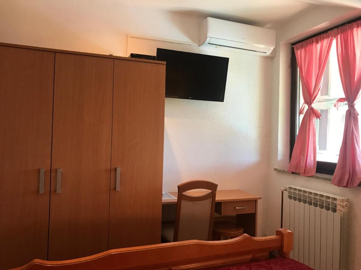 Vila Lisina Selište Drežničko Exterior foto